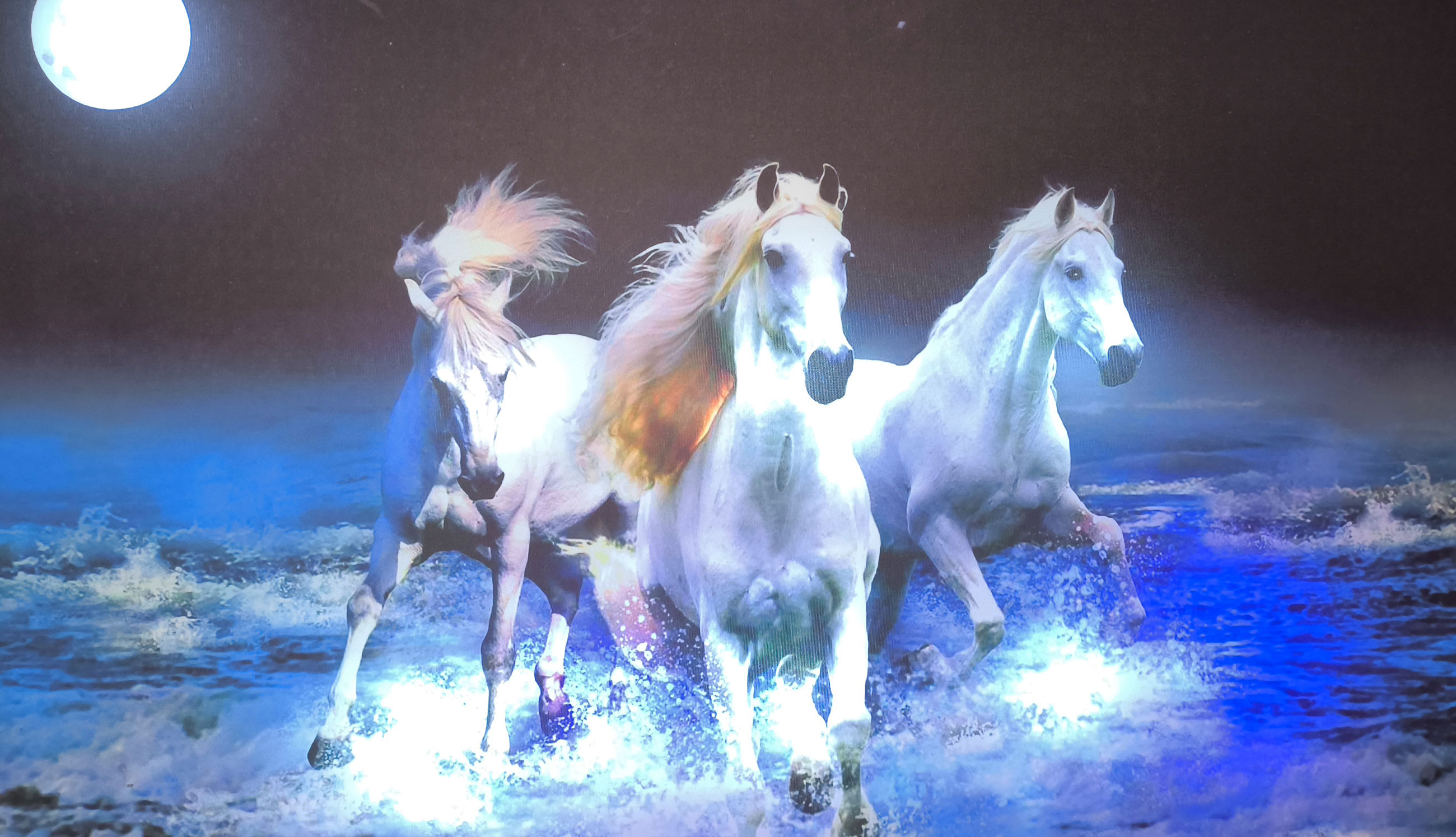 اسب های رویایی - تابلوهای بک‌لایت ​در دریمی لایت دهقانیان - تابلو شب خواب و آینه نوری لمسی 